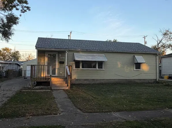 2683 Dearborn St, Lake Station, IN 46405