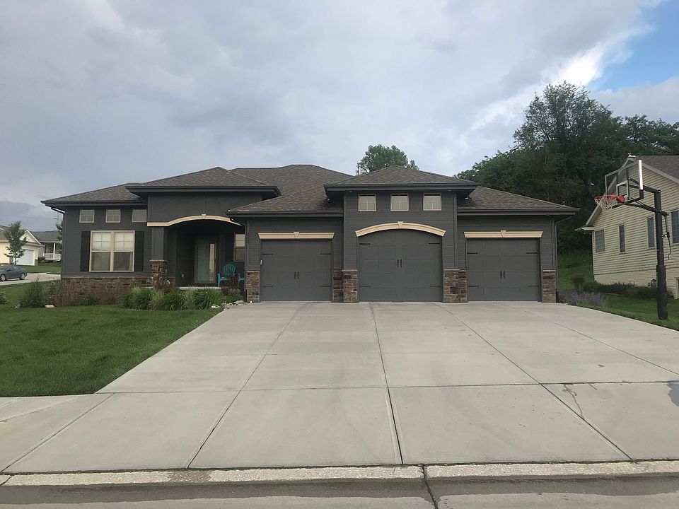 1st image of 802 Southridge Dr