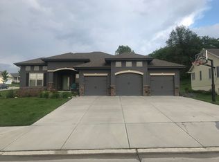 802 Southridge Dr, Louisville, NE 68037