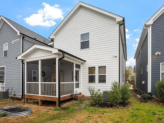 4th image of 6411 Taylor Rd