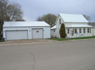 704 Oldham Ave, Manvel, ND 58256