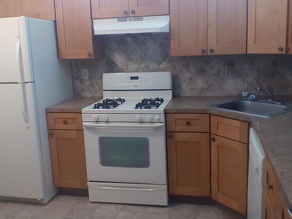 2nd image of 115 Liberty Ct #2105