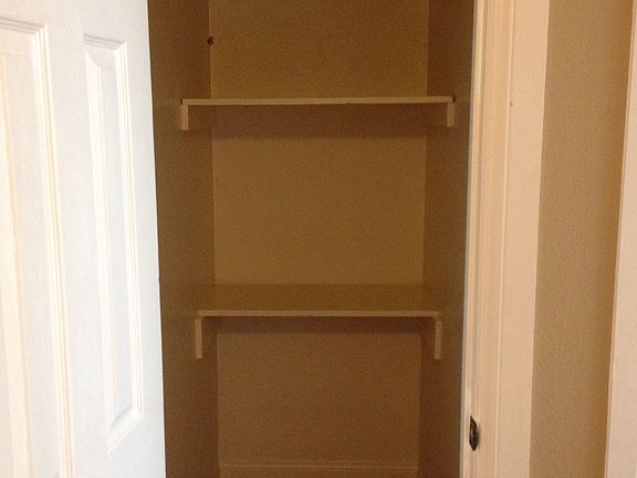 5th image of 82294 Valencia Ave APT 1