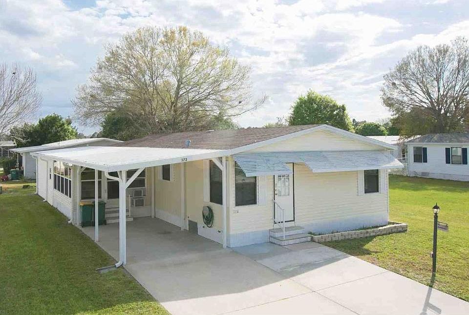 1st image of 372 Dolphin Cir