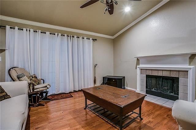 1st image of 1002 Ashmount Ln