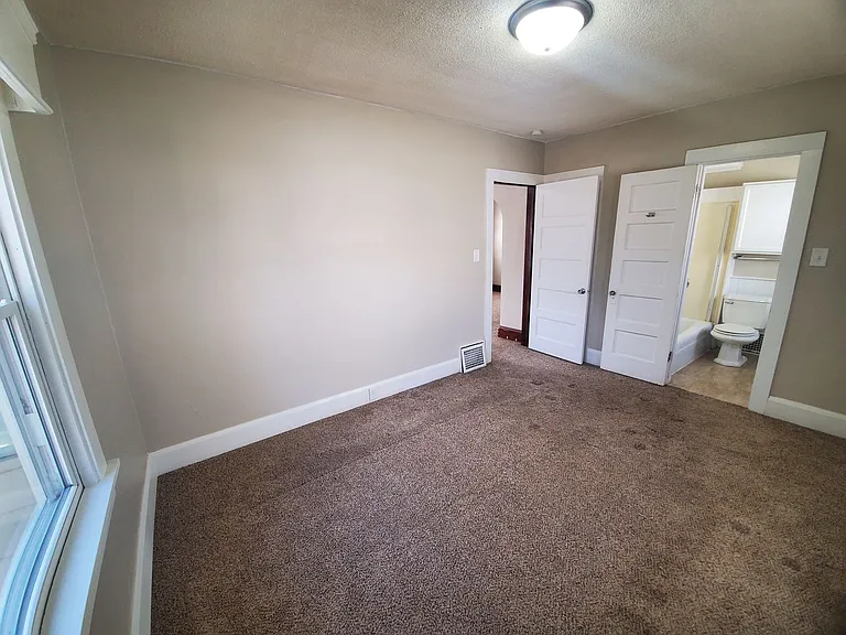 2616 Bowdoin St — Photo 9