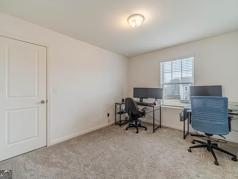 222 Knightsbridge Ln — Photo 17