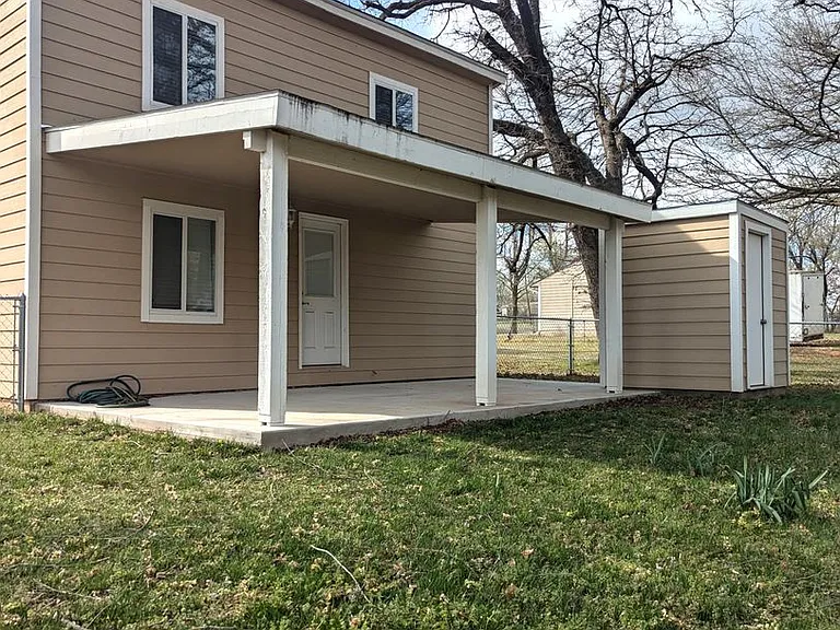 600 N Poplar Ln — Photo 26