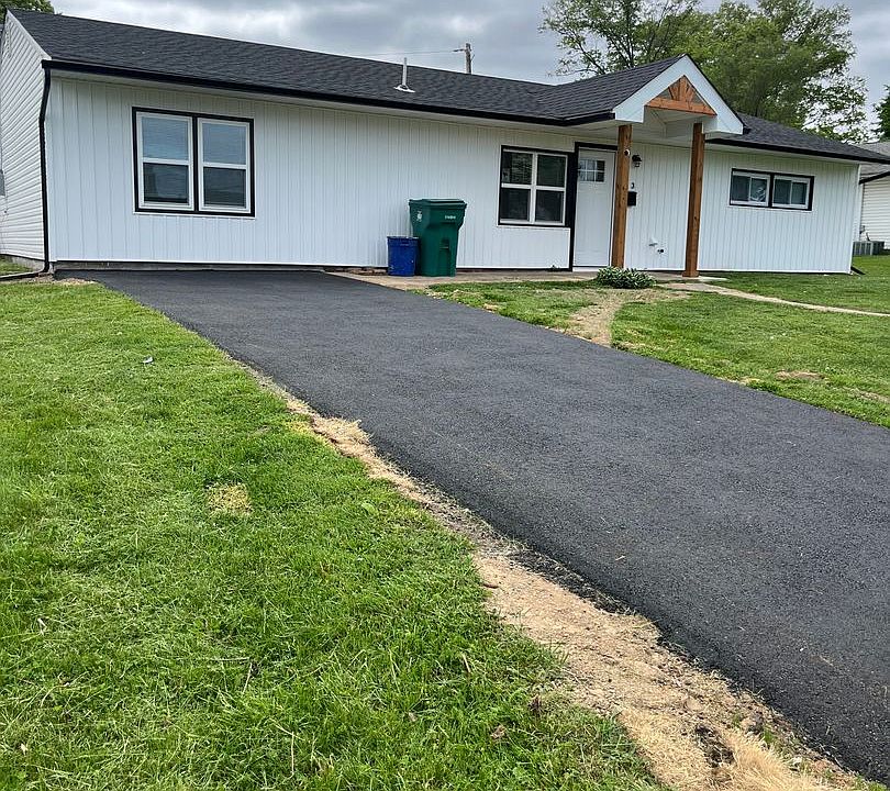1st image of 23 Mimosa Ln