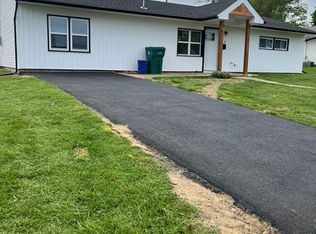 23 Mimosa Ln, Levittown, PA 19054
