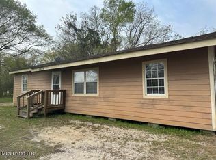 4019 Nancy St, Moss Point, MS 39563