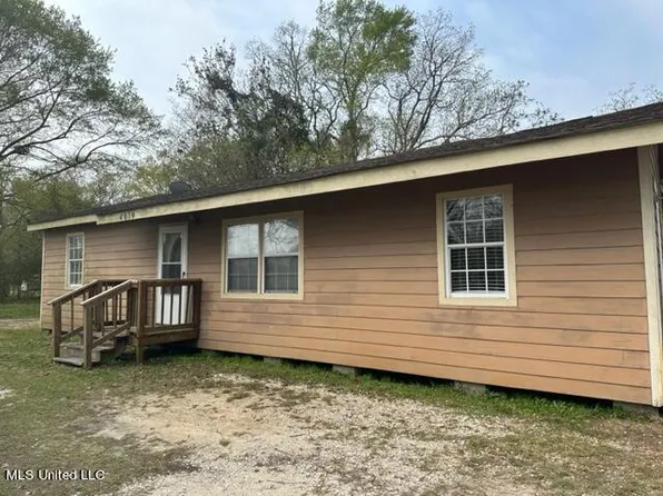 4019 Nancy St, Moss Point, MS 39563