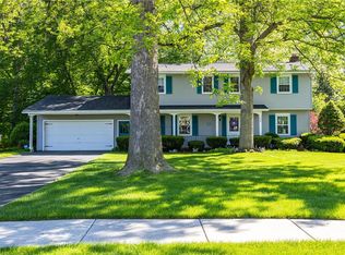 126 True Hickory Dr, Rochester, NY 14615