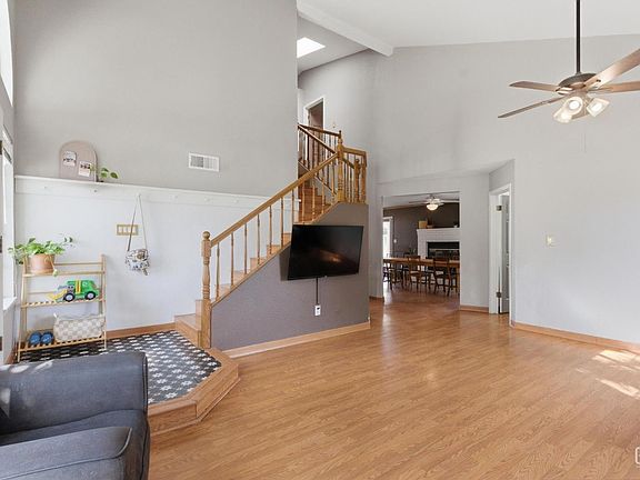 3rd image of 9000 Caymus Ct