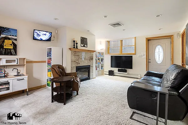 Rented by Compass | media 20