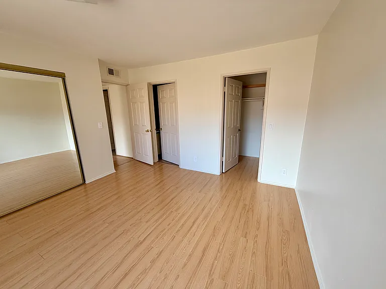 1134 Campbell St #305 — Photo 5