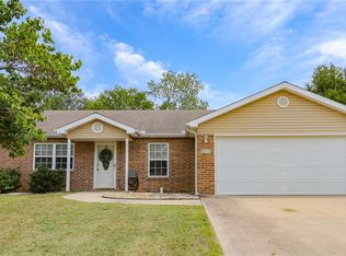 507 Fountain Hills Dr, Warrensburg, MO 64093