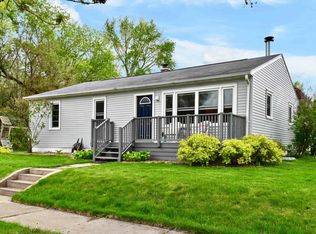 626 S 1st St, La Crescent, MN 55947