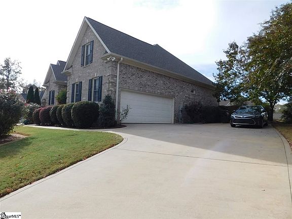 2nd image of 602 Chaulk Hill Ct