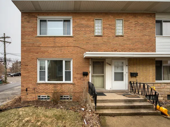 9509 Gross Point Rd, Skokie, IL 60076