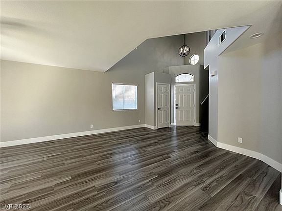 3rd image of 3921 Hampton Grove Ct