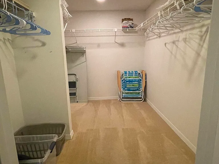 1210 SE Parkview Pl #E3 — Photo 10