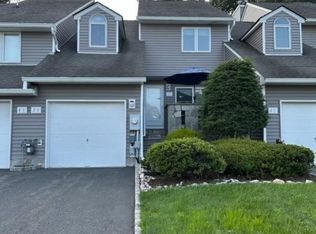 39 Lapis Cir, West Orange, NJ 07052