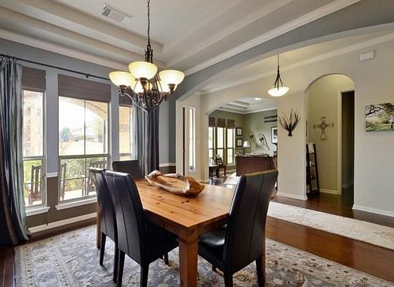 3rd image of 485 Aspen Dr