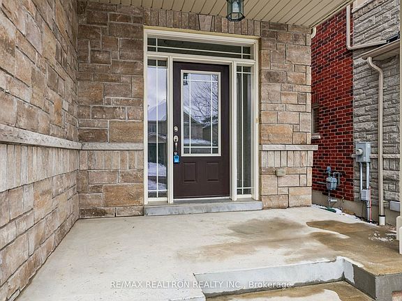 3rd image of 12 Promenade Dr