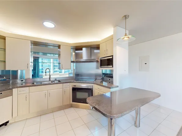 88 Piikoi St APT 1610, Honolulu, HI 96814