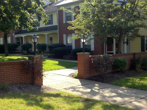 3007 Treeside St NW, Canton, OH 44709