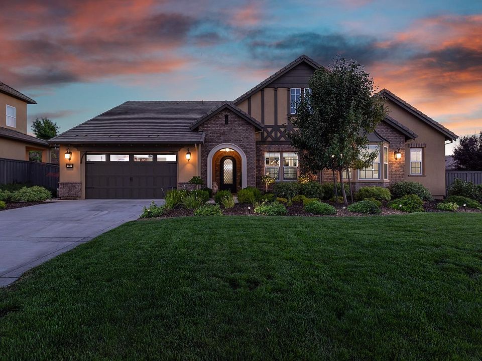1st image of 561 Idlewood Ct