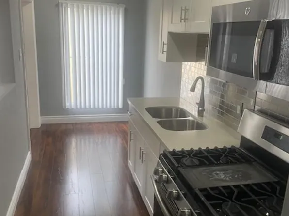 1921 Whitley Ave, Los Angeles, CA