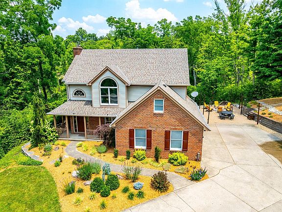 3rd image of 5092 Deerview Woods Dr