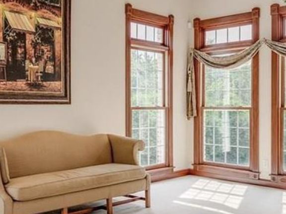 Living Room 20.5' by 13.5'