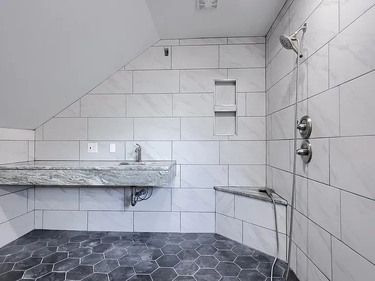 75 E Main St #8 — Photo 11