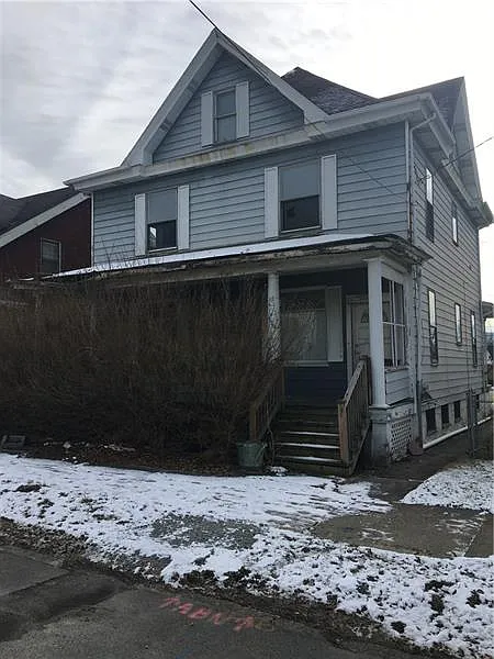 116 Evans St photo 1