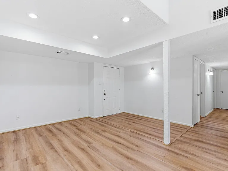 11631 Inga Ln — Photo 9