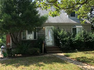 9 Carol Rd, Bethpage, NY 11714