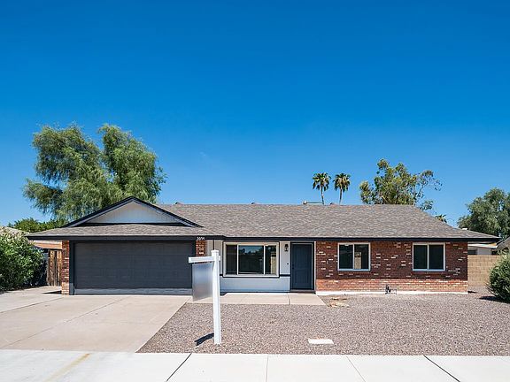 2nd image of 3054 E Glade Ave