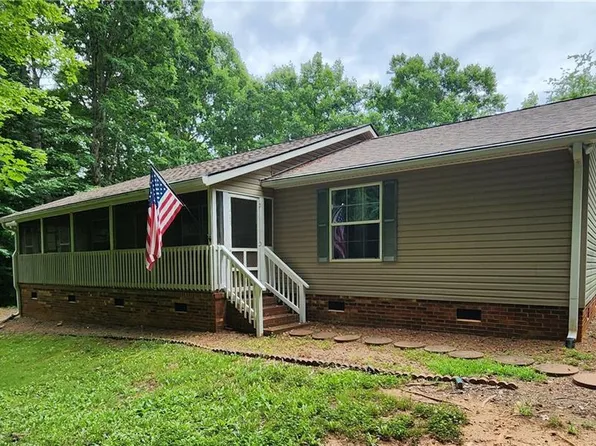 3634 Shoals Rd, East Bend, NC 27018
