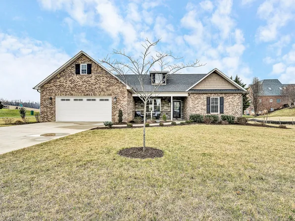 42 Island Green Rd, Daleville, VA 24083