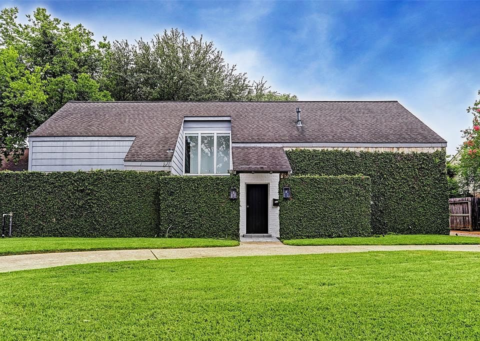 1st image of 10222 Briar Forest Dr