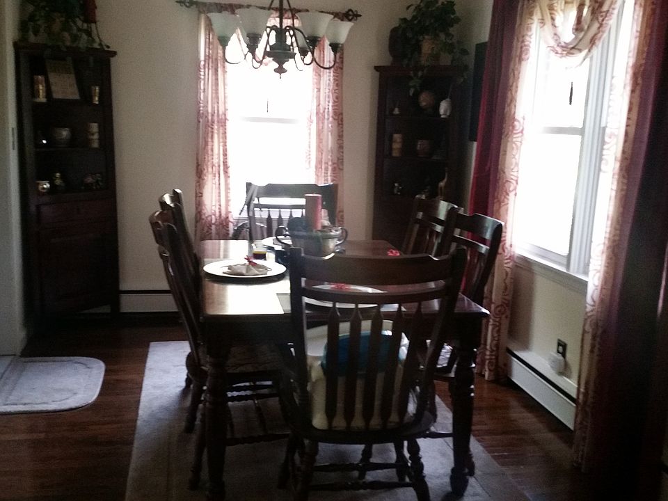 2nd image of 6625 Oxford Ave