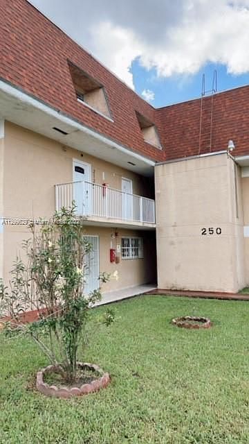 1st image of 250 NW 107th Ave APT 208