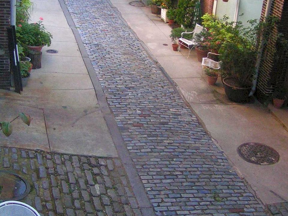 Our Mascher street