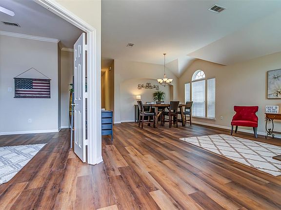 4th image of 24550 Yorktown Heights Dr