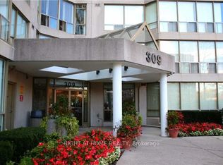 309 Major Mackenzie Dr E #923, Richmond Hill, ON L4C 9V5