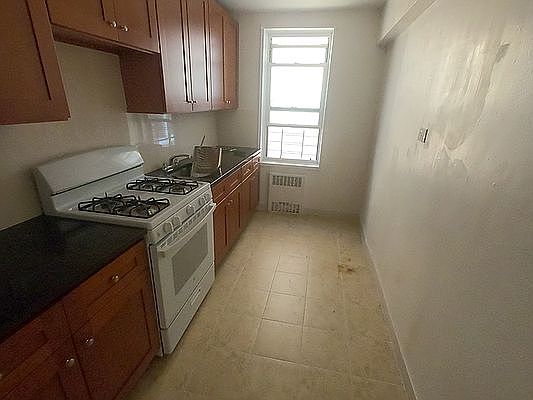 3rd image of 4225 80th St APT 4O