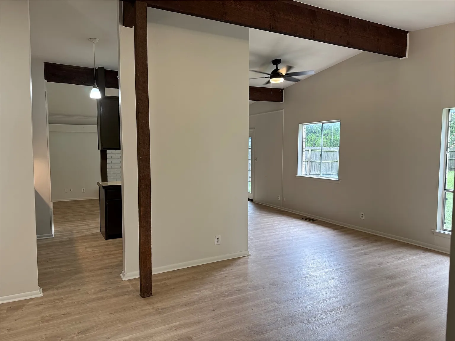 3 bed, 2.0 bath, 1484 sqft, $1,775 — Photo 3